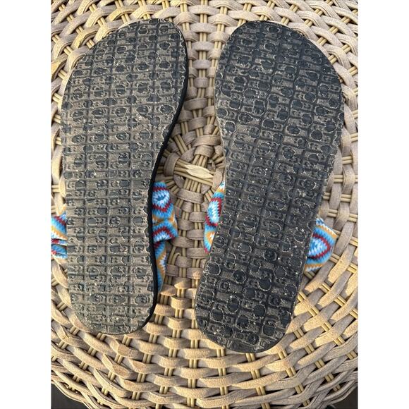 Sanuk Sandals Strappy Size US 7 UK 5 EU 38 Blue Red Southwest Design Yoga Beach - Picture 8 of 14